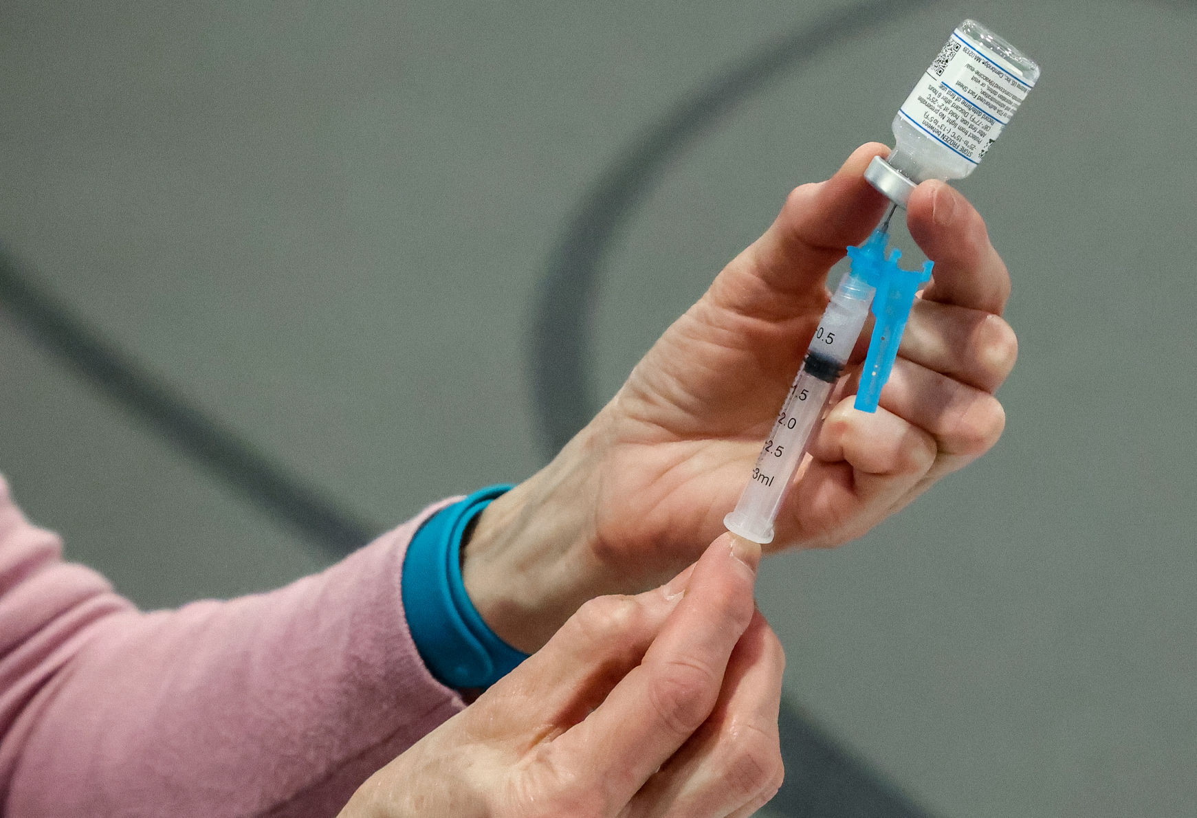 Mass vaccination clinic held at Merrillville High School